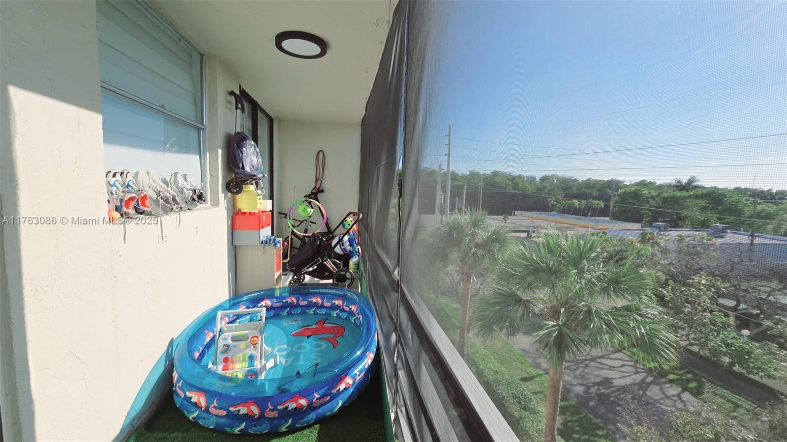 CARLTON BAY CONDO - Residential