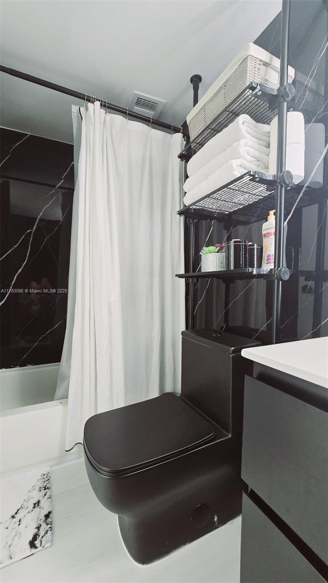 CARLTON BAY CONDO - Residential