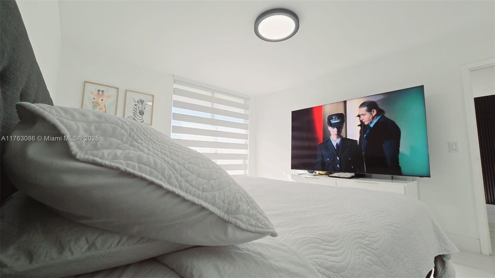 CARLTON BAY CONDO - Residential