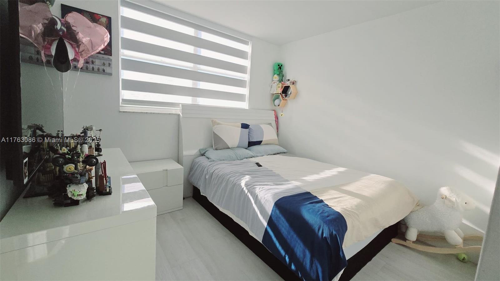 CARLTON BAY CONDO - Residential