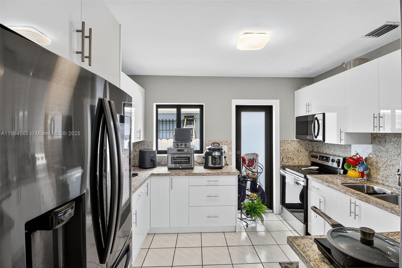 SILVER BLUFF HOMESITES - Residential Income