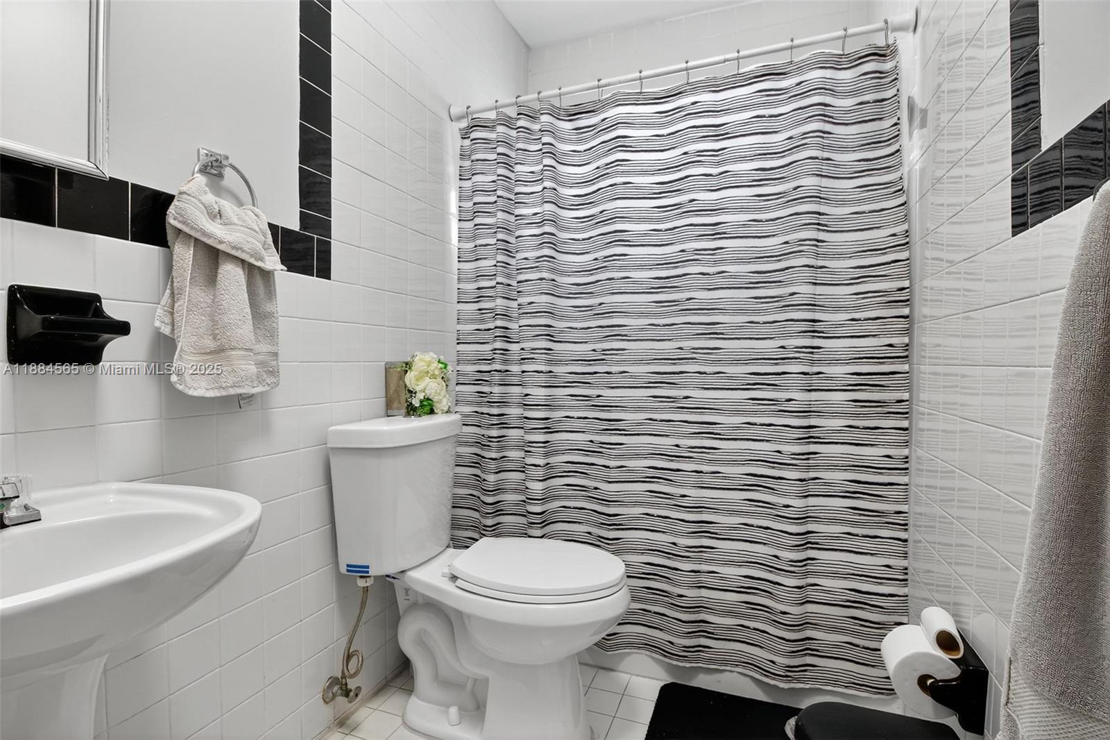 SILVER BLUFF HOMESITES - Residential Income