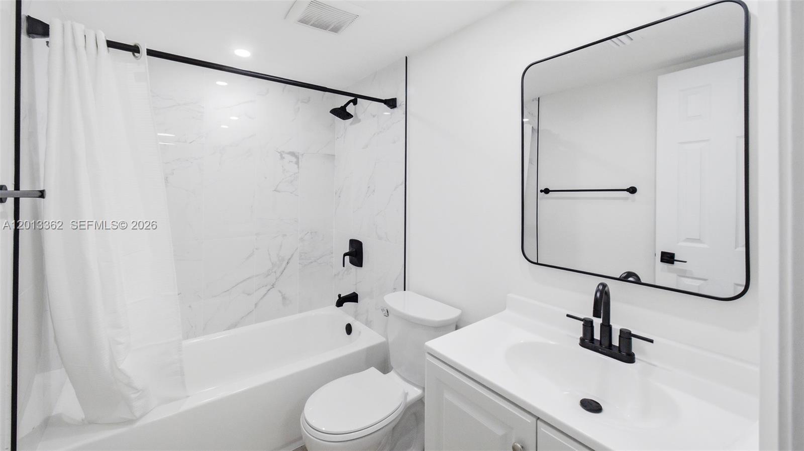 CYPRESS BEND CONDOMINIUM - Residential