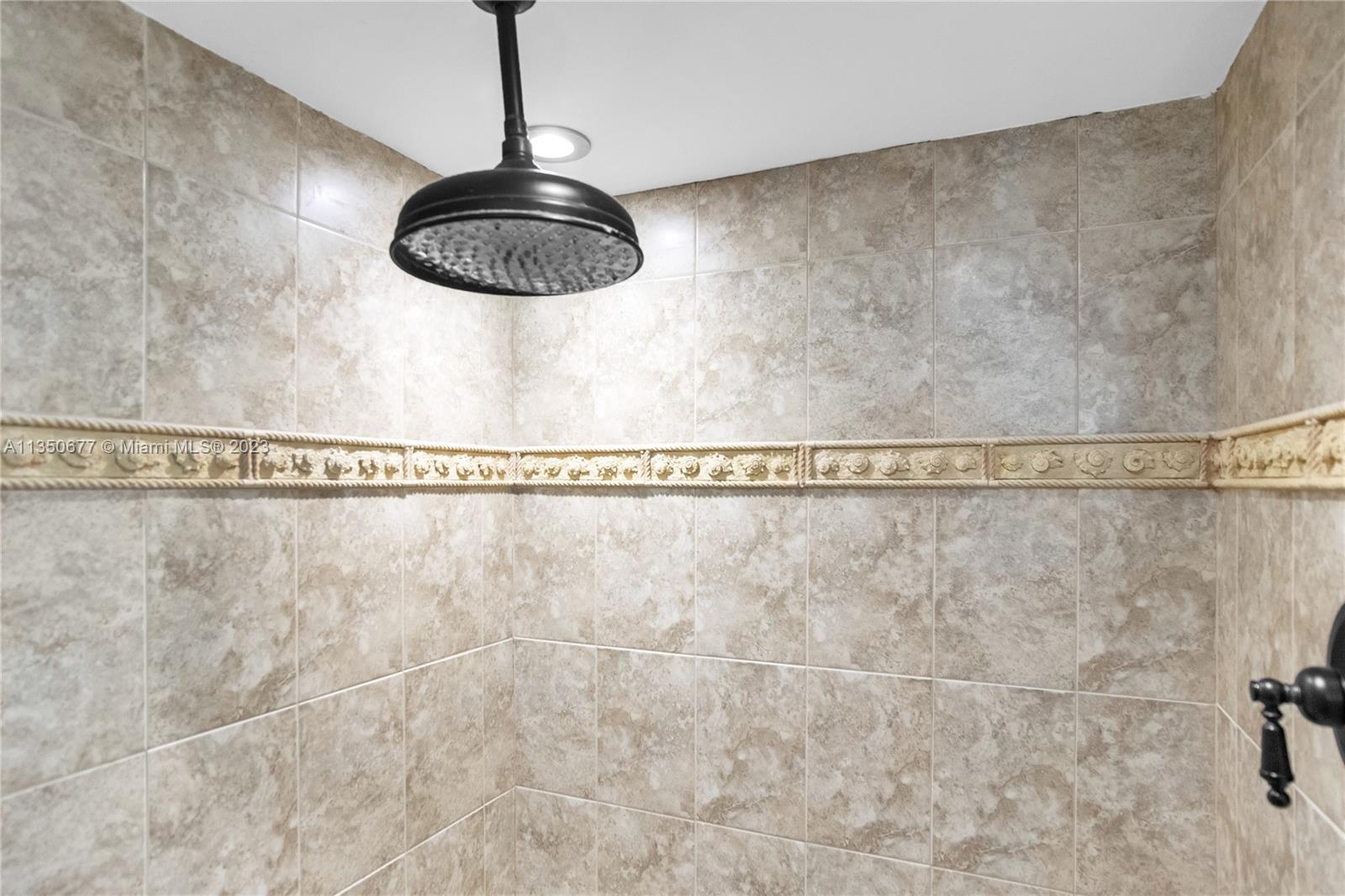 ANCHOR BAY CLUB CONDO - Residential