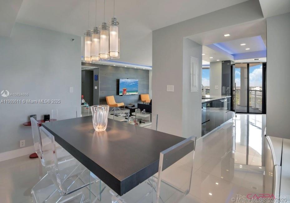 THE TOWERS OF QUAYSIDE CO - Residential Lease