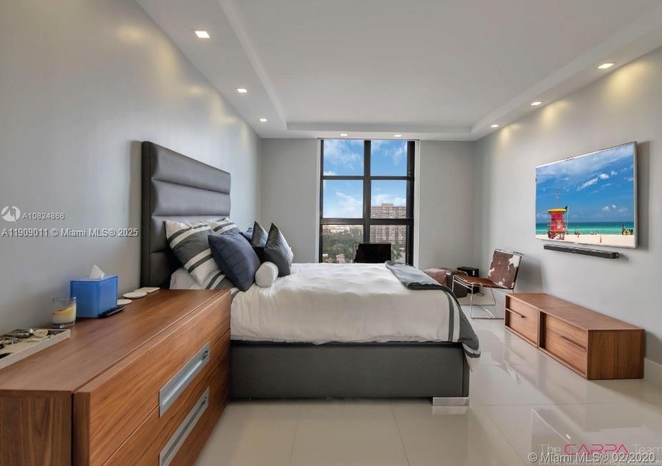 THE TOWERS OF QUAYSIDE CO - Residential Lease