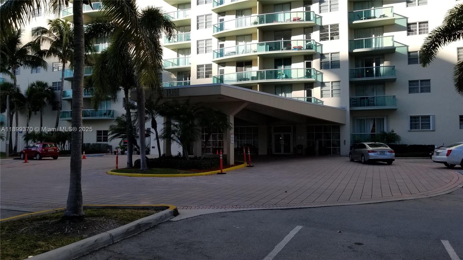 OCEANVIEW BUILDING A COND - Residential Lease