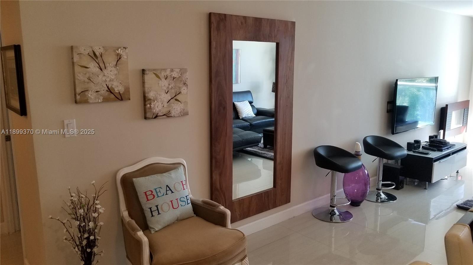 OCEANVIEW BUILDING A COND - Residential Lease