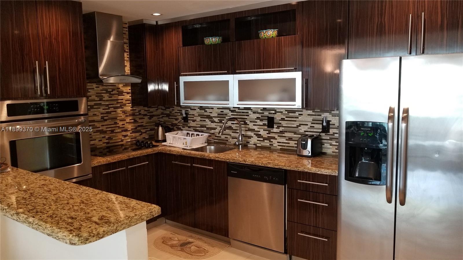 OCEANVIEW BUILDING A COND - Residential Lease