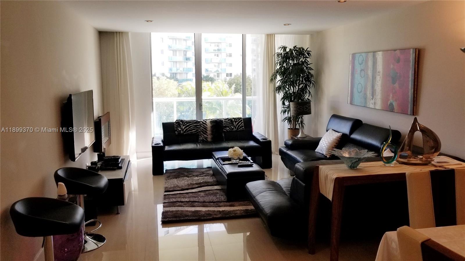 OCEANVIEW BUILDING A COND - Residential Lease