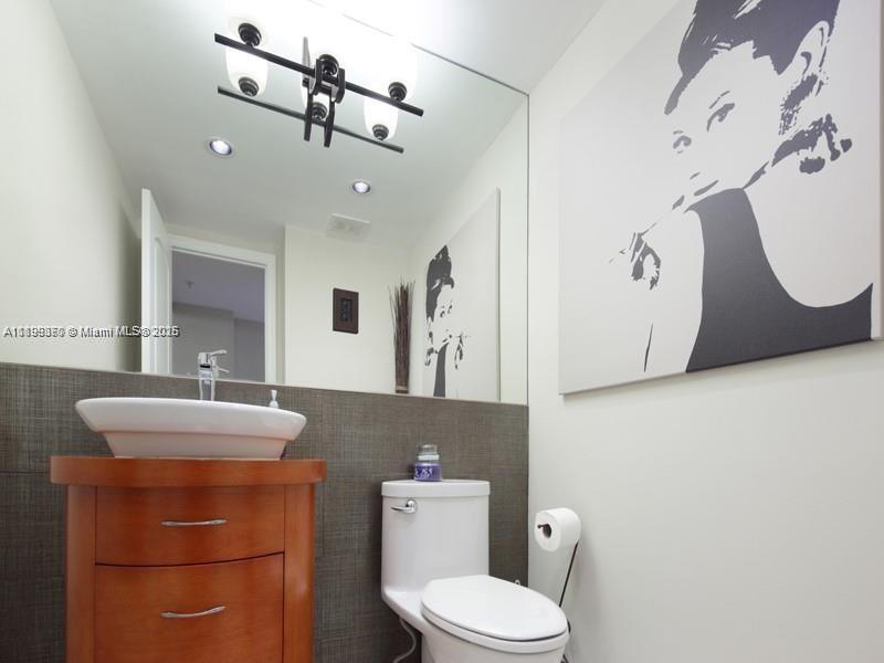 OCEANVIEW BUILDING A COND - Residential Lease