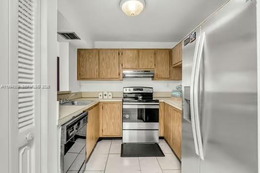 CONTINUUM CONDO PH II - Residential