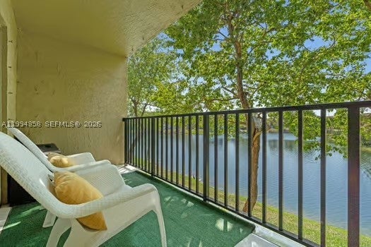 15430 SW 82nd Ln 625, Miami FL 33193
