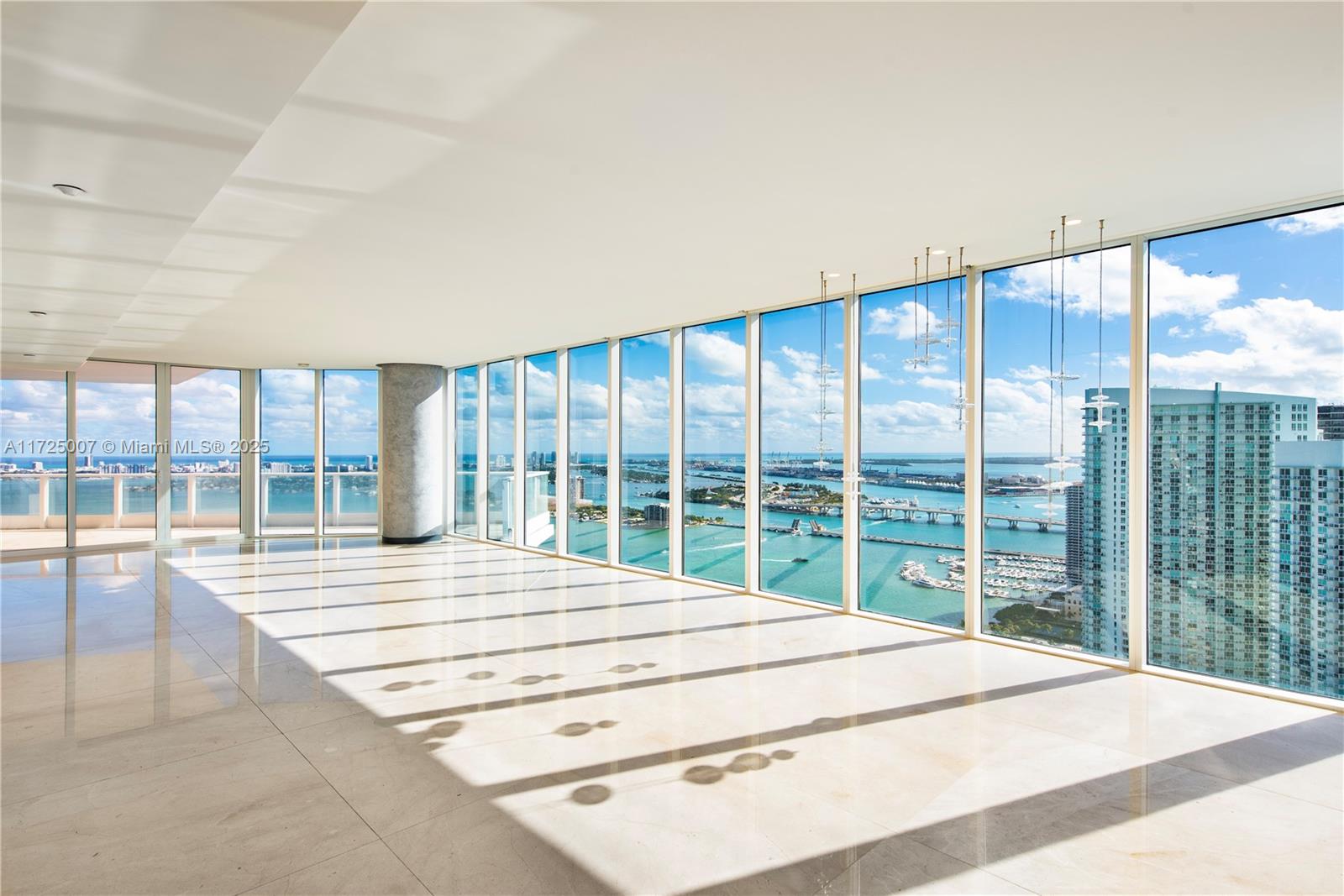 2020 N Bayshore Dr 4502, Miami, Broward County, Florida - 4 Bedrooms  
5 Bathrooms - 