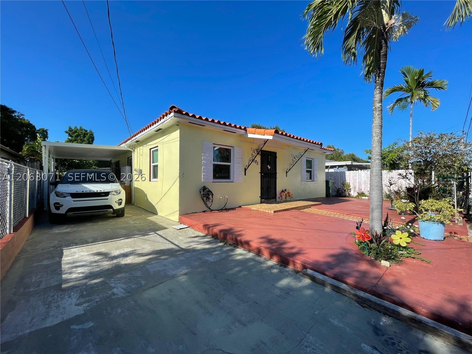 1085 NW 26th St