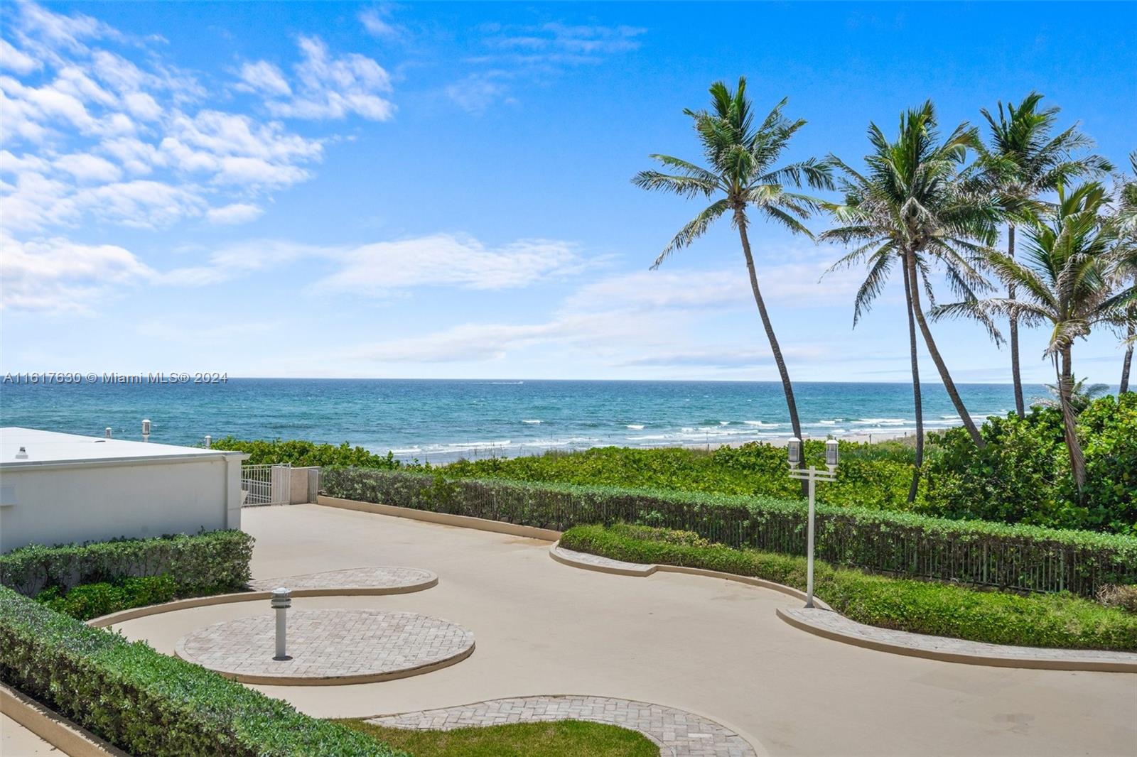 CLOISTER BEACH TOWERS - Residential