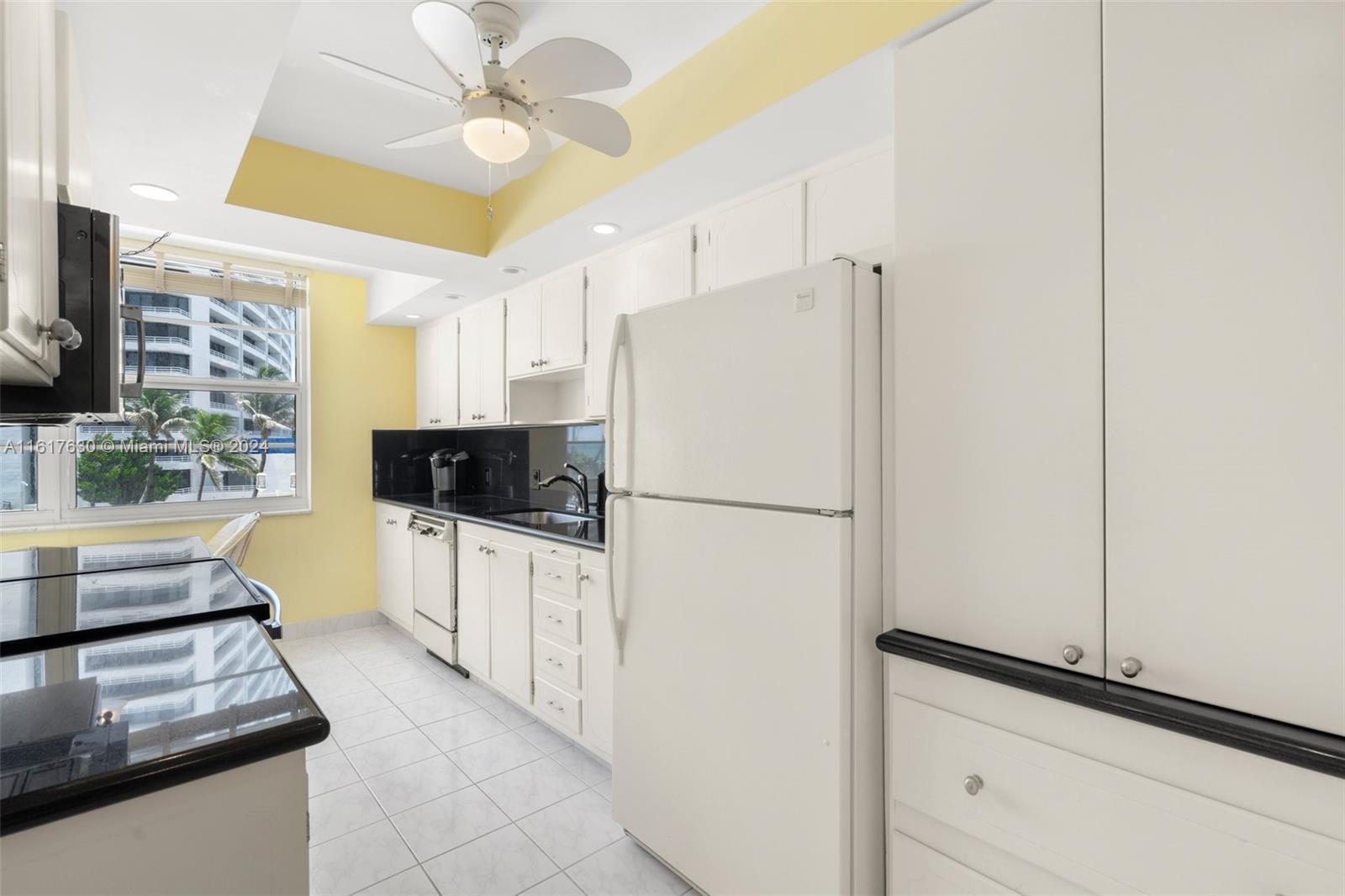 CLOISTER BEACH TOWERS - Residential