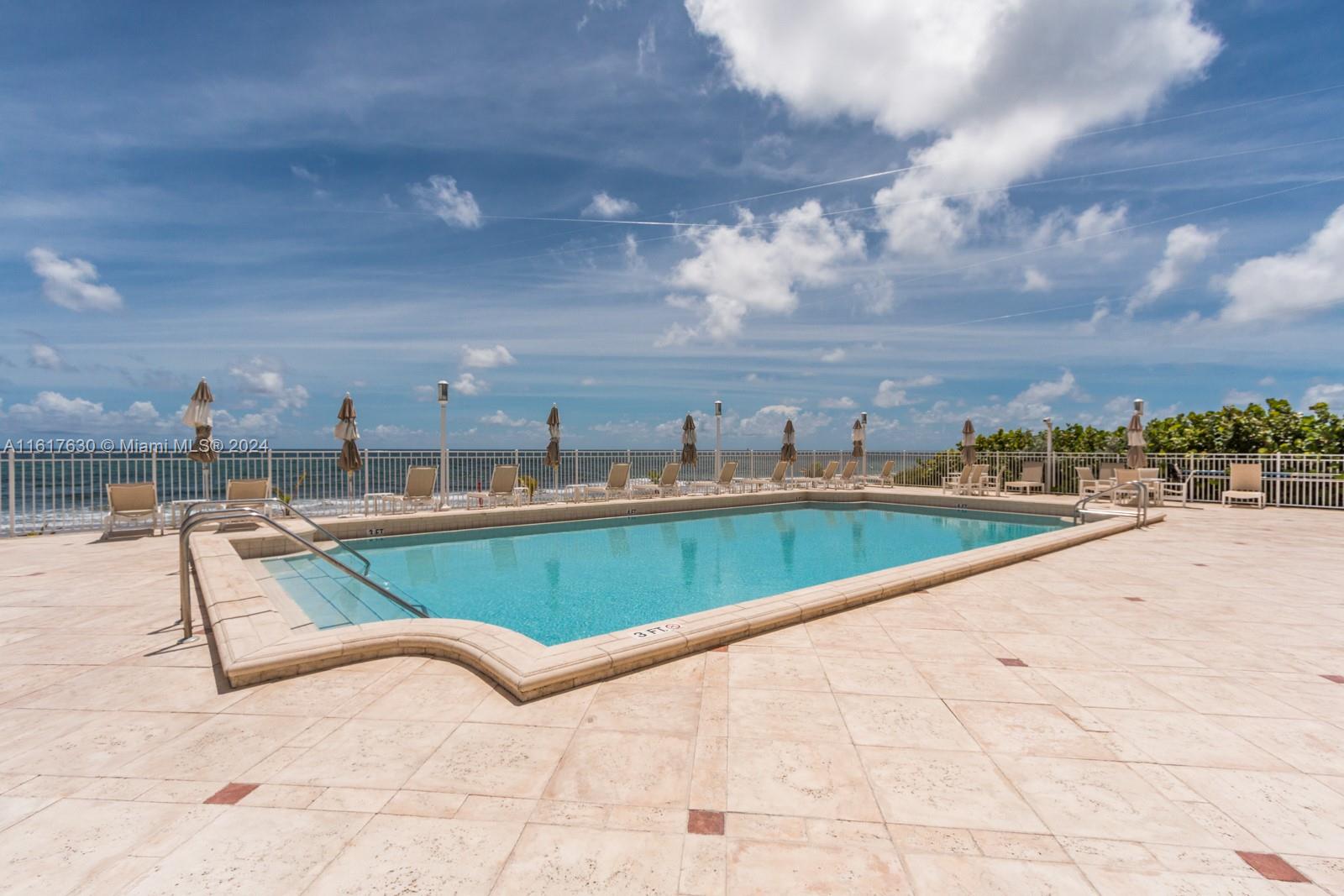 CLOISTER BEACH TOWERS - Residential