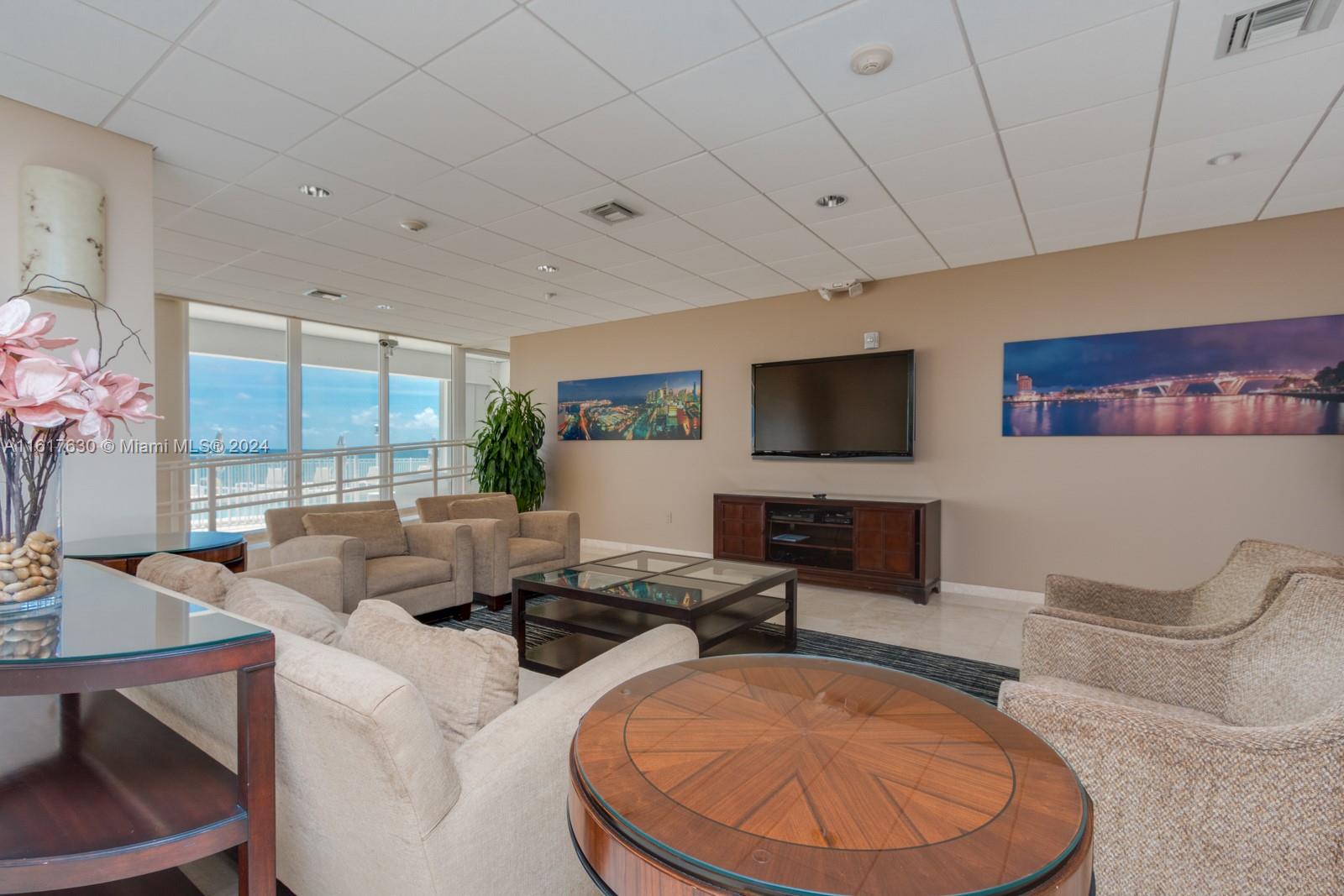 CLOISTER BEACH TOWERS - Residential