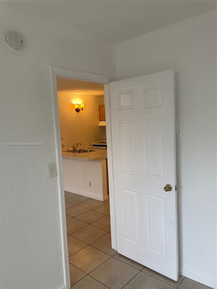 CORAL SPRINGS TOWER CLUB - Residential Lease