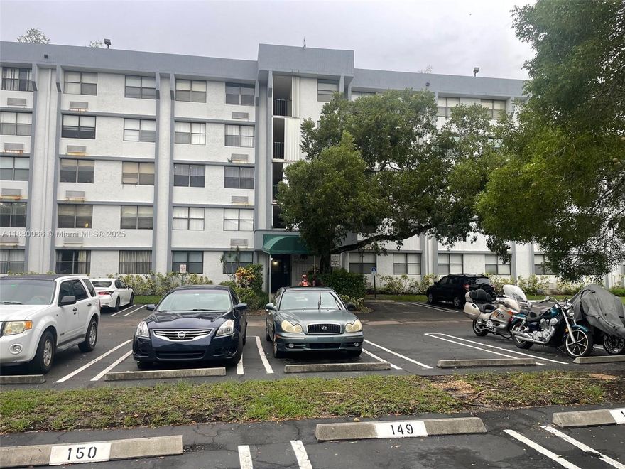 Large one Bedroom corner unit apartment on the 2nd floor of a secured building in the heart of Coral Springs. 
Tile floors throughout, a big walk-in closet and a large Bedroom freshly painted. Centrally located close to places of worship, public transportation and the Coral Square Mall. Building has a BBQ area and a community pool. There is a laundry room in each floor. Ready for you to move in.