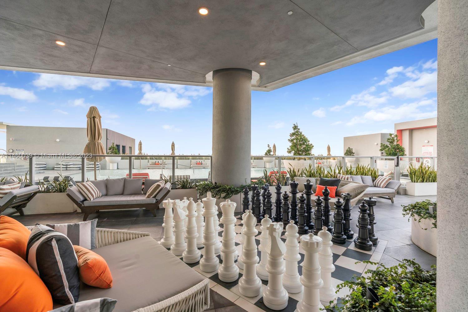 METROPICA NORTH TOWER ONE - Residential Lease
