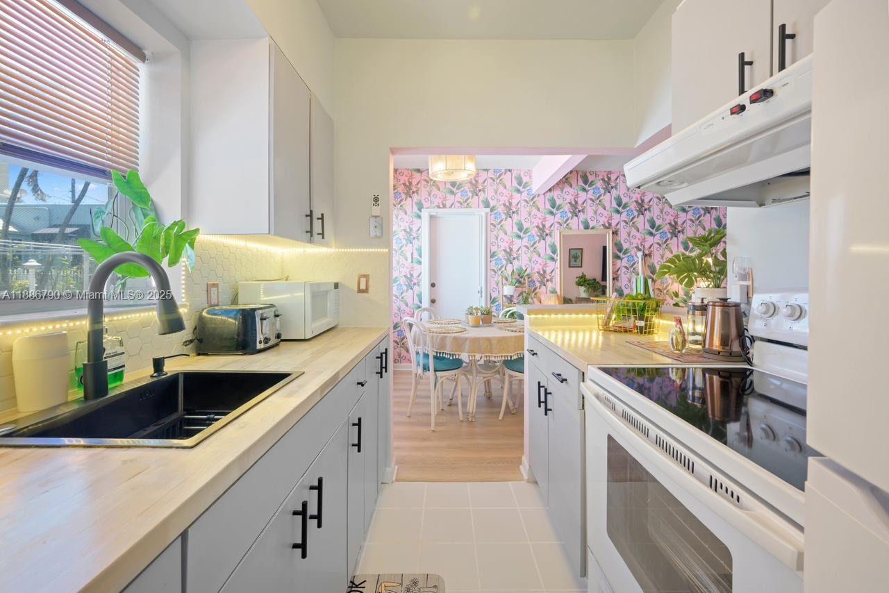 WINDWOOD SEAS CONDO - Residential Lease