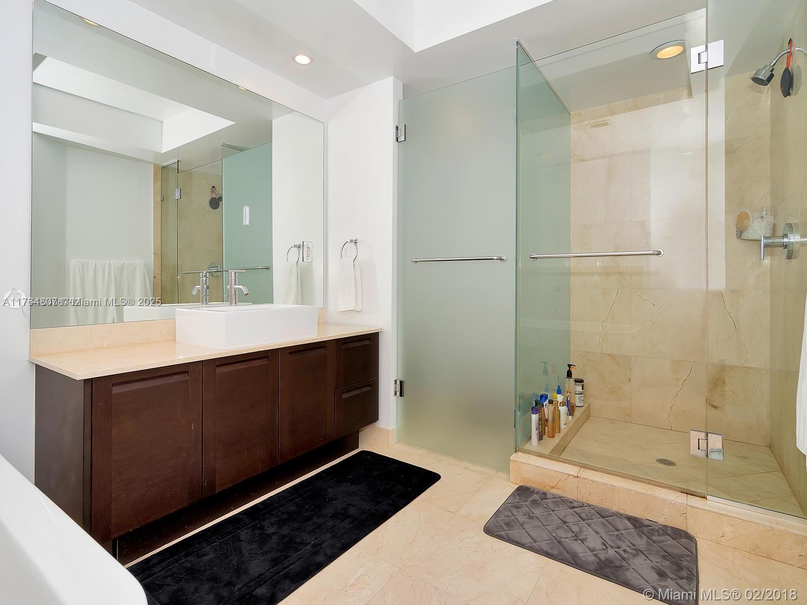 ST TROPEZ ON THE BAY III - Residential Lease