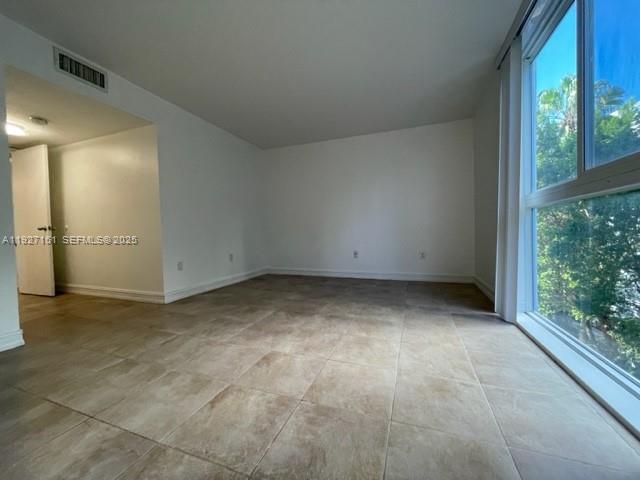 ISLAND PLACE AT BAY HARBO - Residential Lease