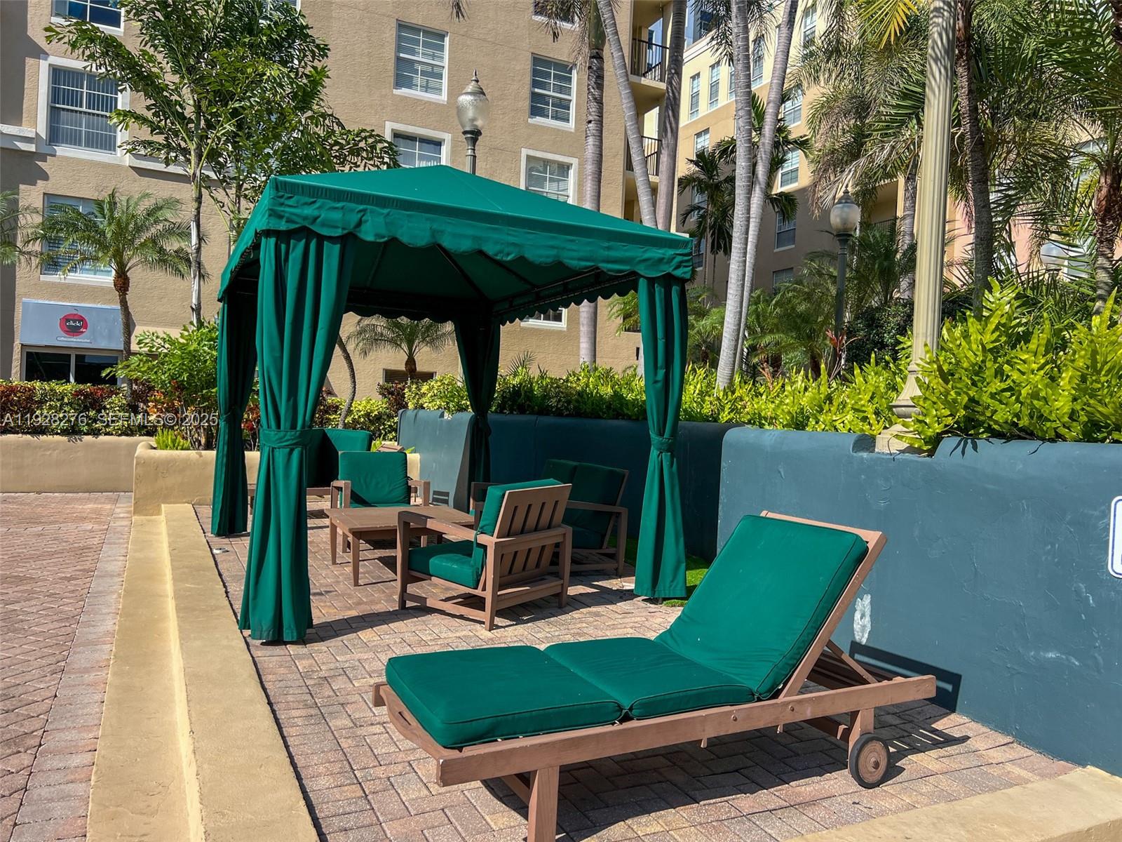 LAS OLAS BY THE RIVER CON - Residential