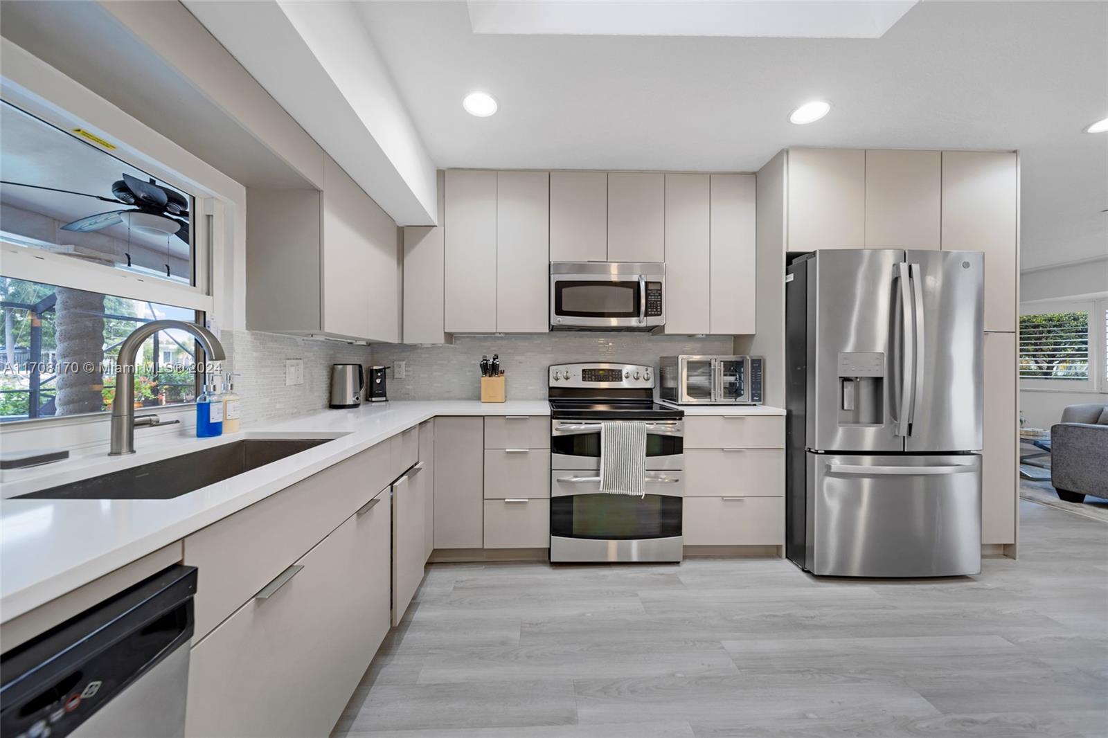 FLAMINGO PARK SEC - Residential