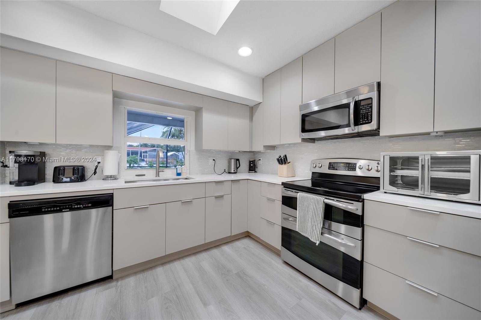 FLAMINGO PARK SEC - Residential