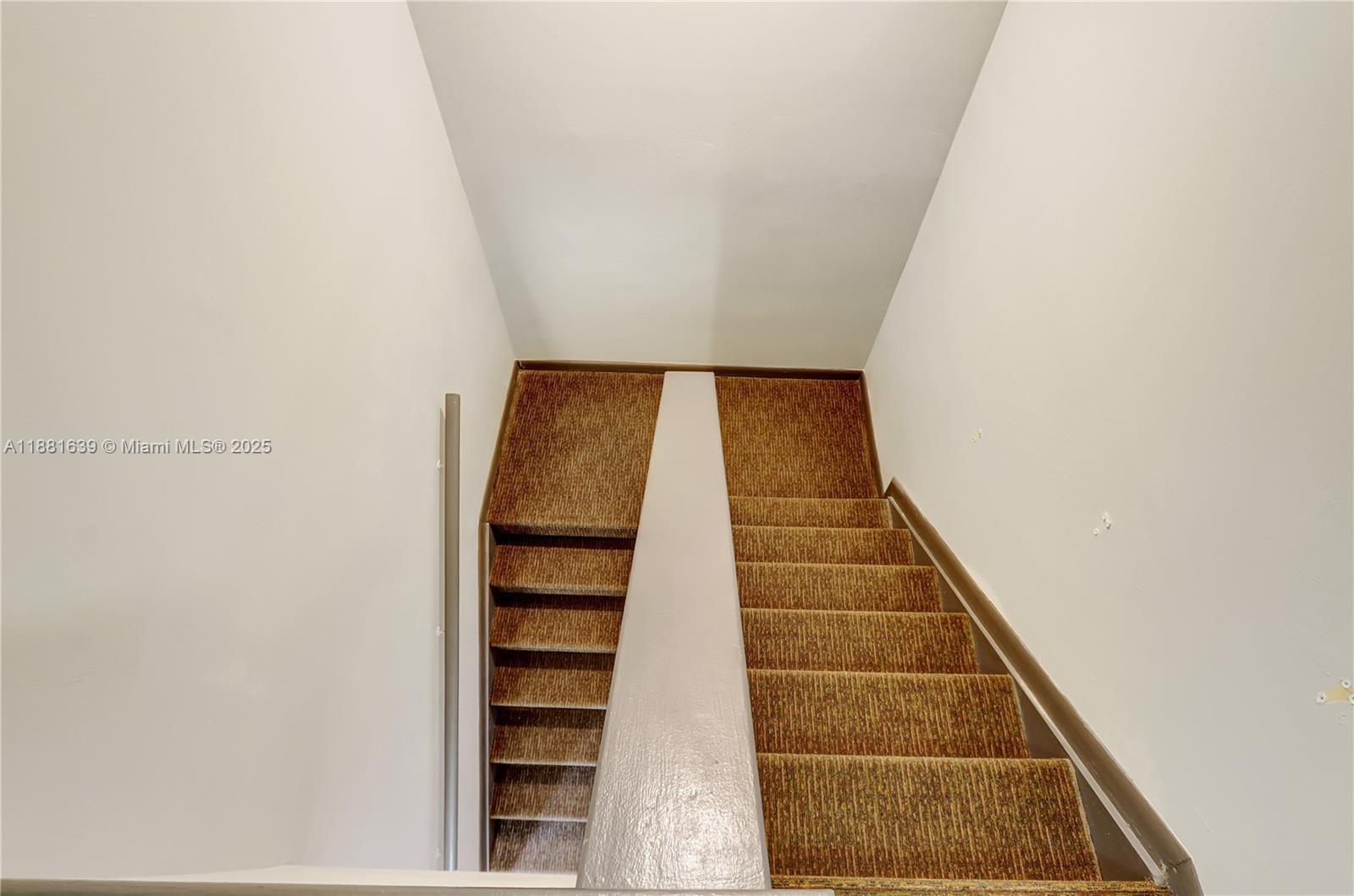 LAKEVIEW HOMES - Residential