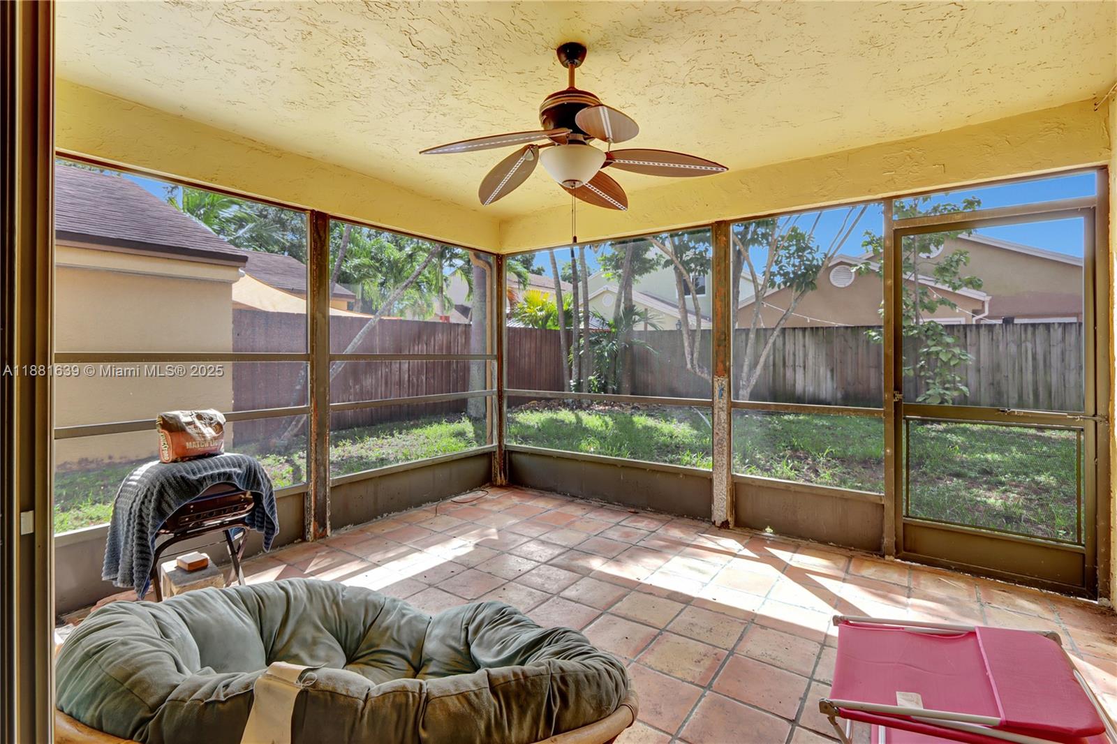 LAKEVIEW HOMES - Residential