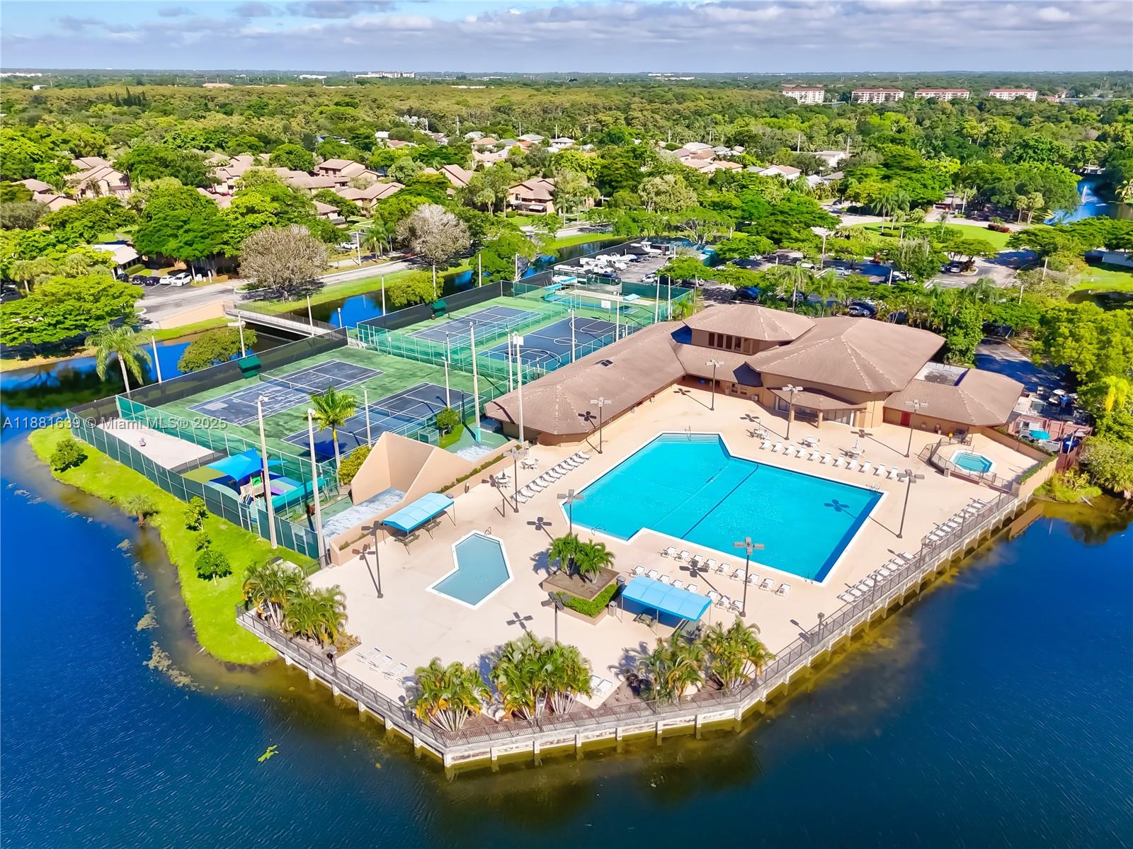 LAKEVIEW HOMES - Residential