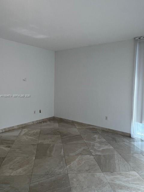 1050 BRICKELL AV - Residential Lease