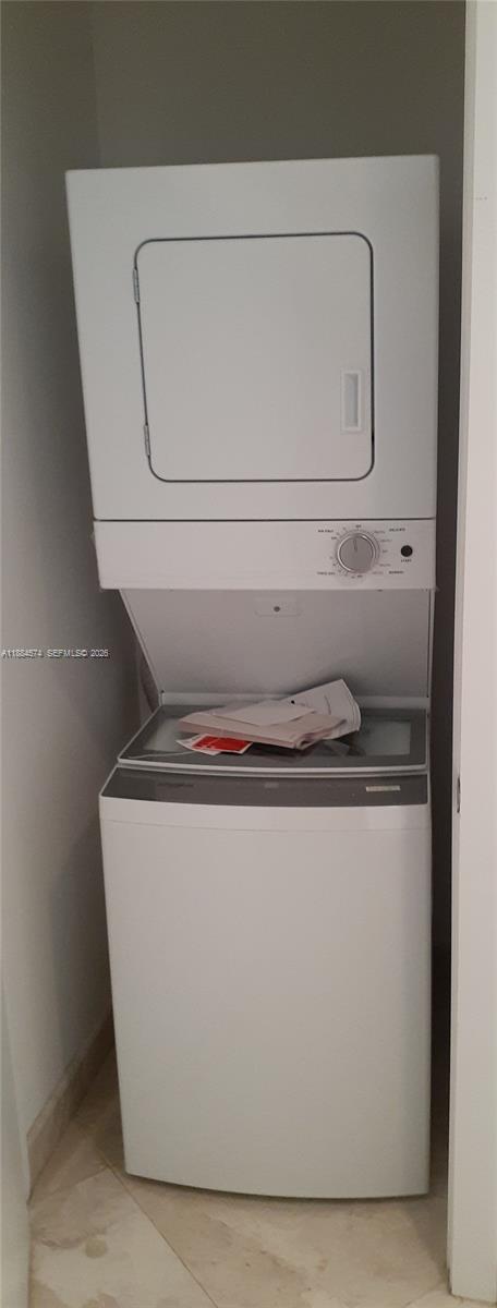 1050 BRICKELL AV - Residential Lease