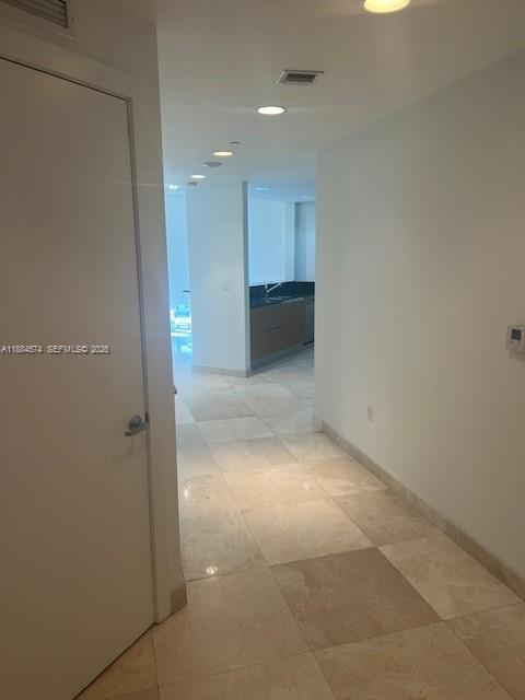 1050 BRICKELL AV - Residential Lease