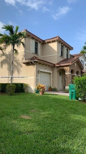 TRELLIS AT BAYSHORE - Residential
