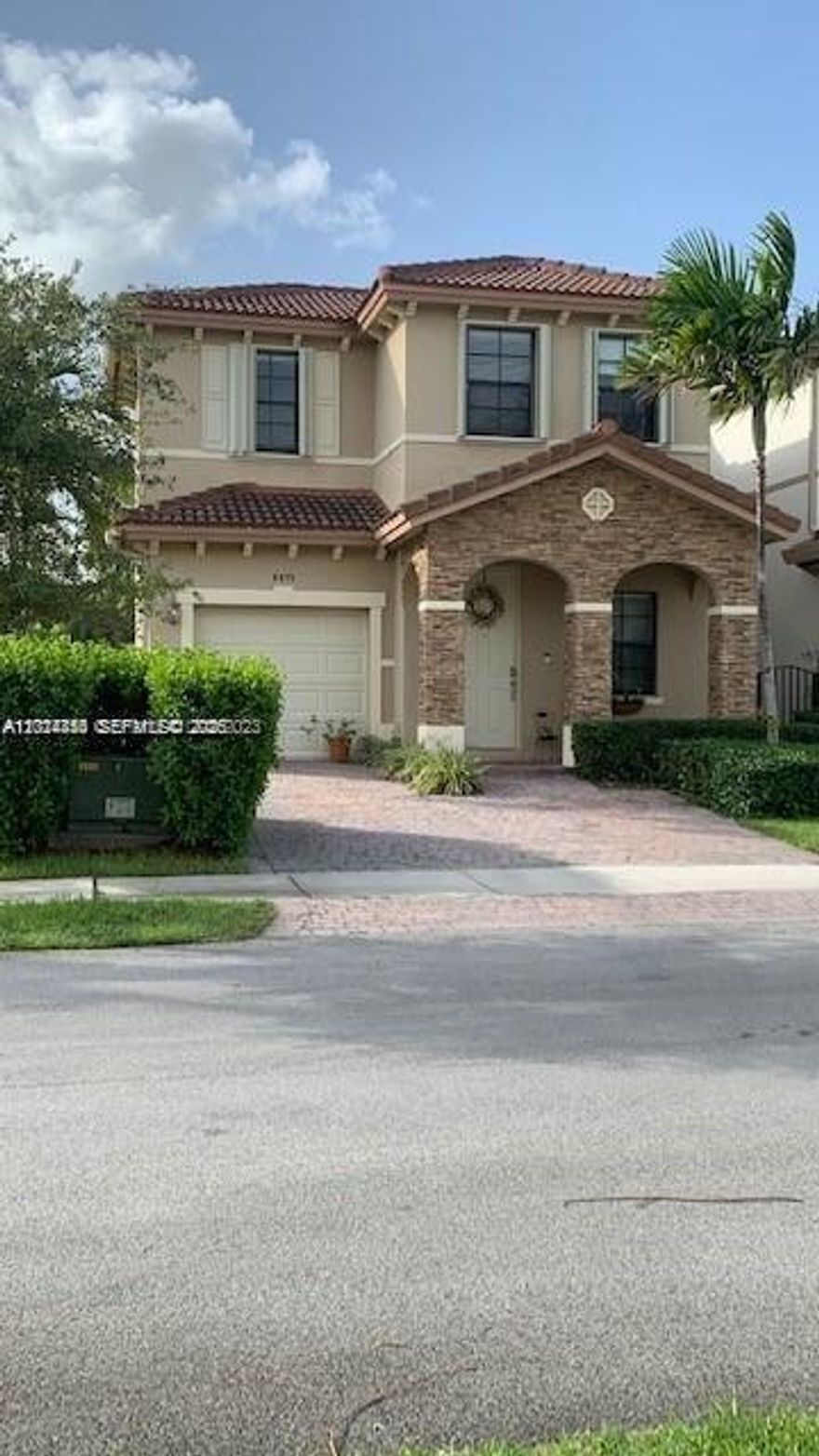 Fantastic 3 beds/2.5 baths/1-car garage corner-unit home in the highly desirable Isles at Bayshore! Built in 2011, it's well-maintained both inside & out. Step into a spacious living/dining room that leads into a sun-drenched family room & kitchen. The kitchen features granite counters, a pantry . Upstairs you'll find a good size master bedroom with a  large walk-in closets and a convenient laundry room. Fully-fenced patio with brick pavers & 2 gates. Parking for 3 cars (1-car garage + 2-car driveway) & extra guest parking throughout the neighborhood. Complete accordion shutters! Beautiful community & impressive clubhouse with a huge pool & remodeled fitness center. 5 minutes from US1, Black Point Marina, Turnpike, & Old Cutler Rd.