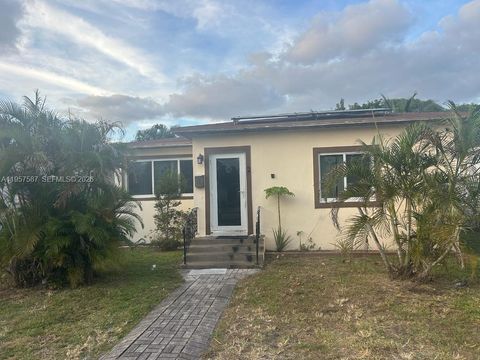 Photo of 2519 Rodman St, Hollywood, FL 33020 (MLS # A11957587)