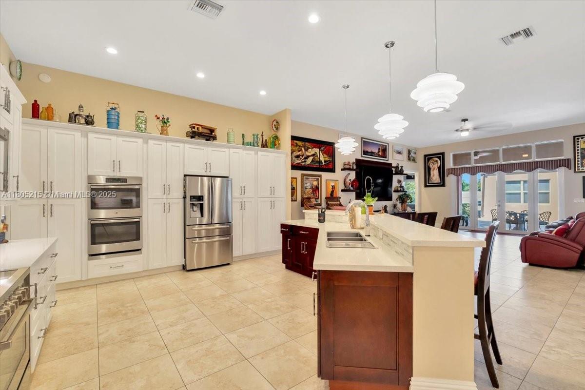 COUNTRY CLUB RANCHES SEC - Residential