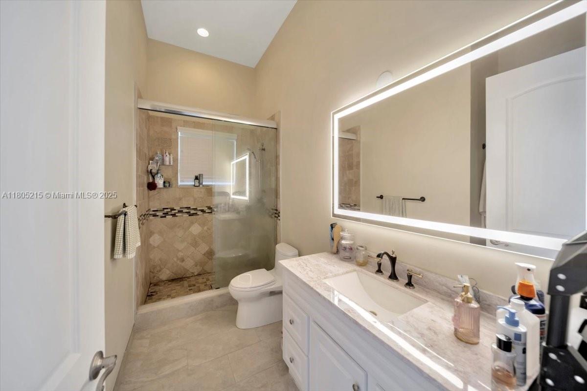 COUNTRY CLUB RANCHES SEC - Residential