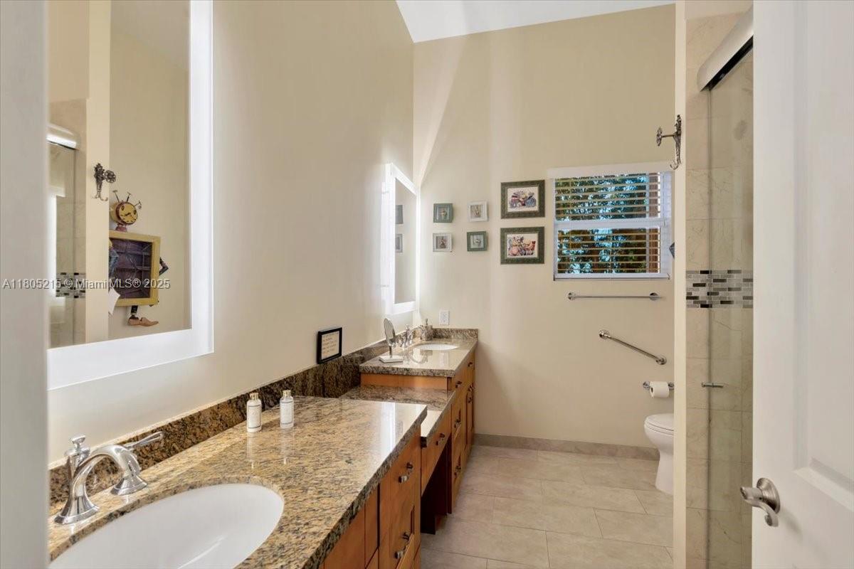 COUNTRY CLUB RANCHES SEC - Residential