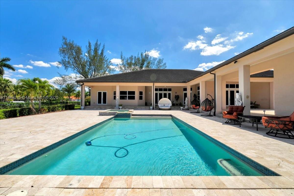 COUNTRY CLUB RANCHES SEC - Residential