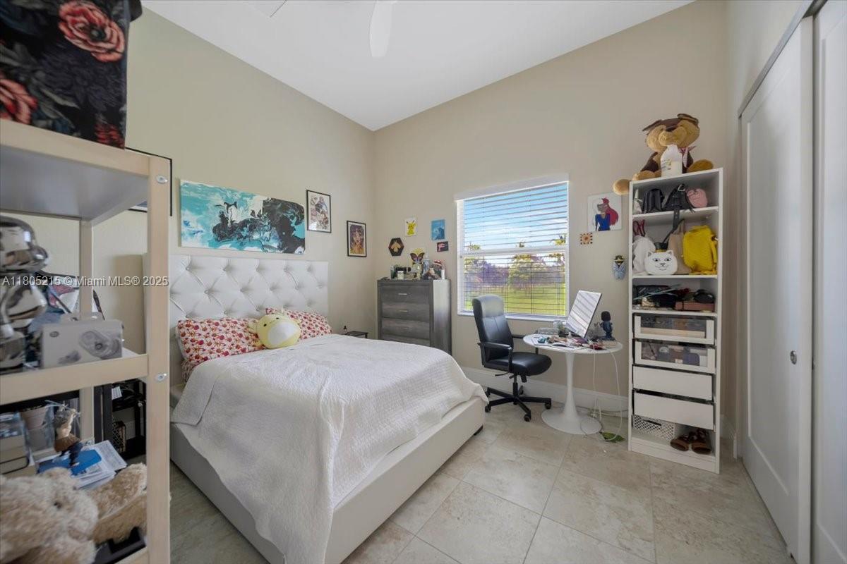 COUNTRY CLUB RANCHES SEC - Residential