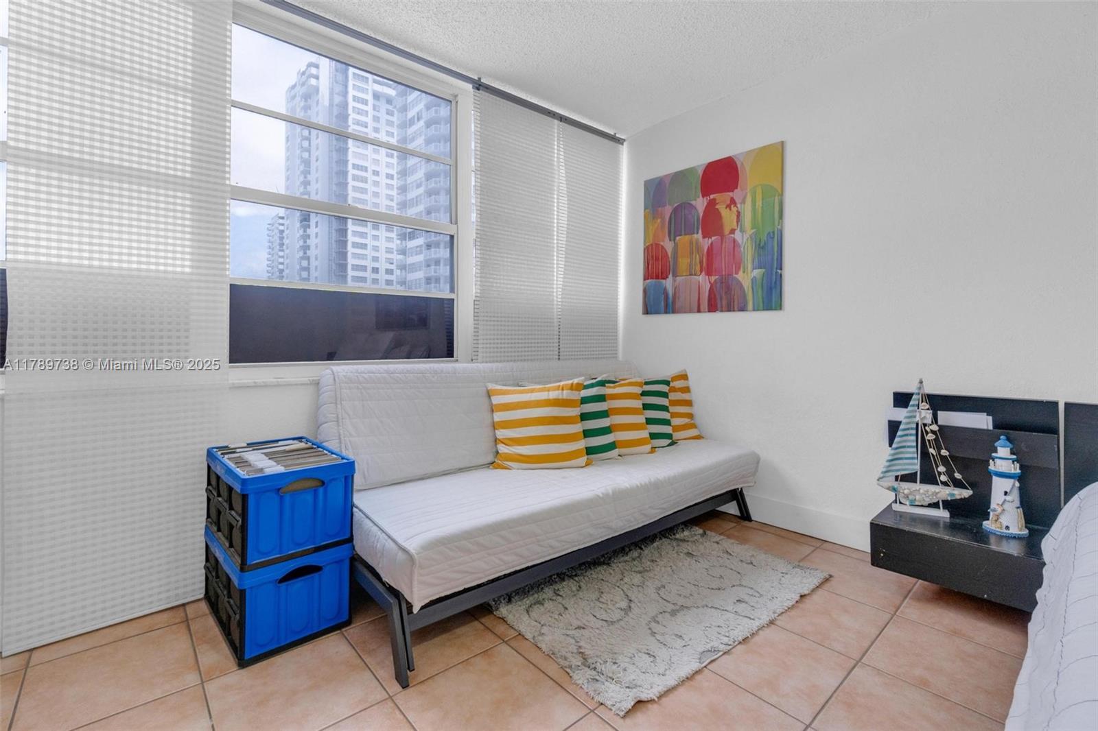 DEL PRADO - Residential