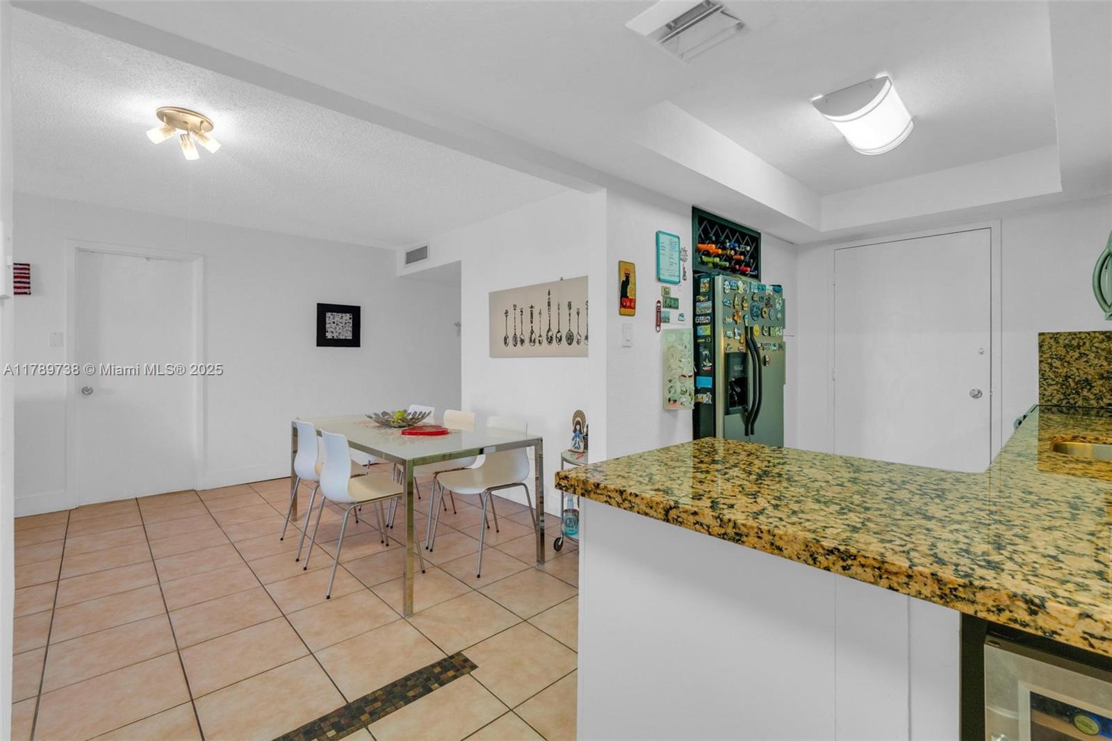 DEL PRADO - Residential