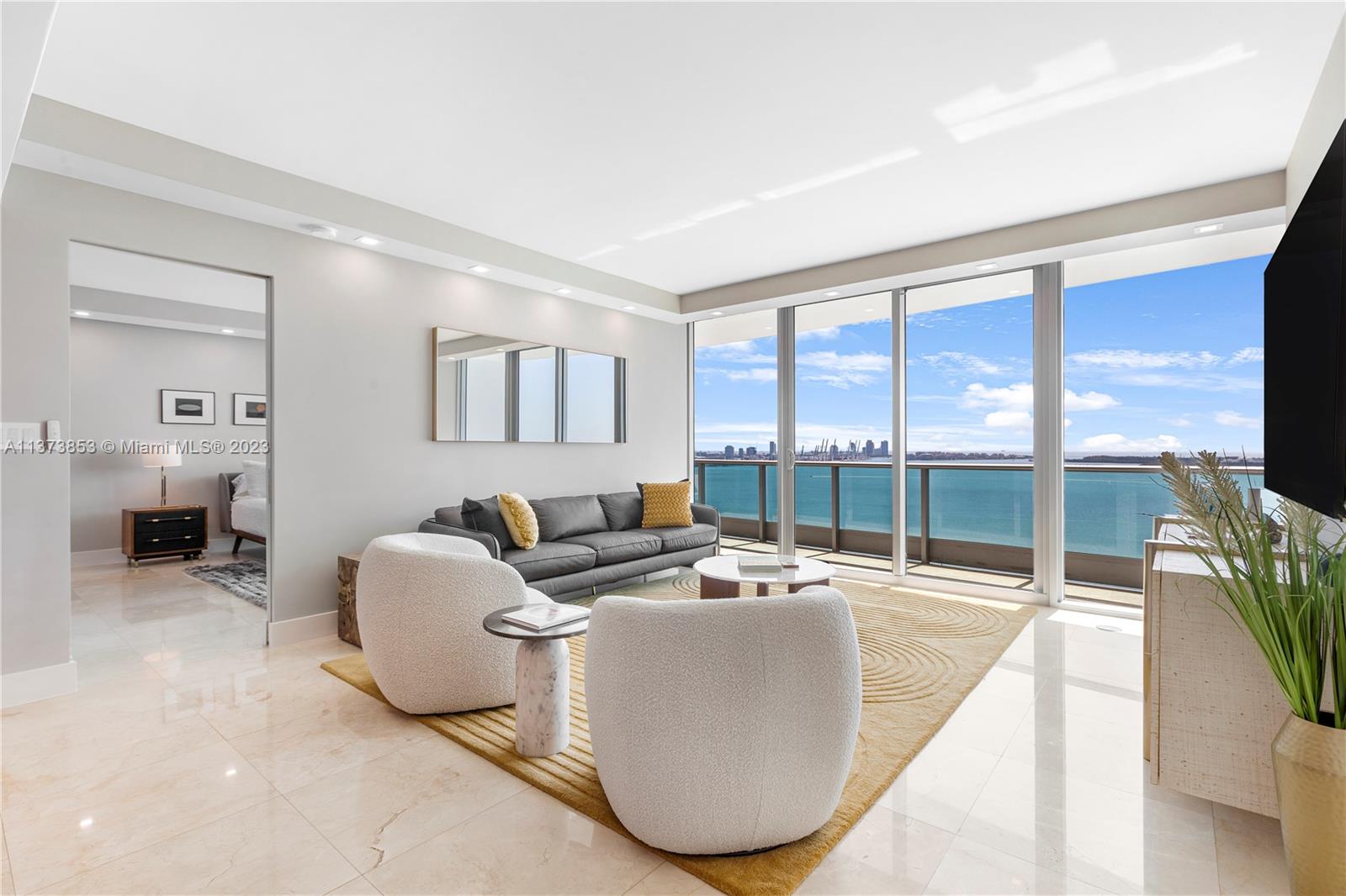 JADE RESIDENCES AT BRICKEL - Residential