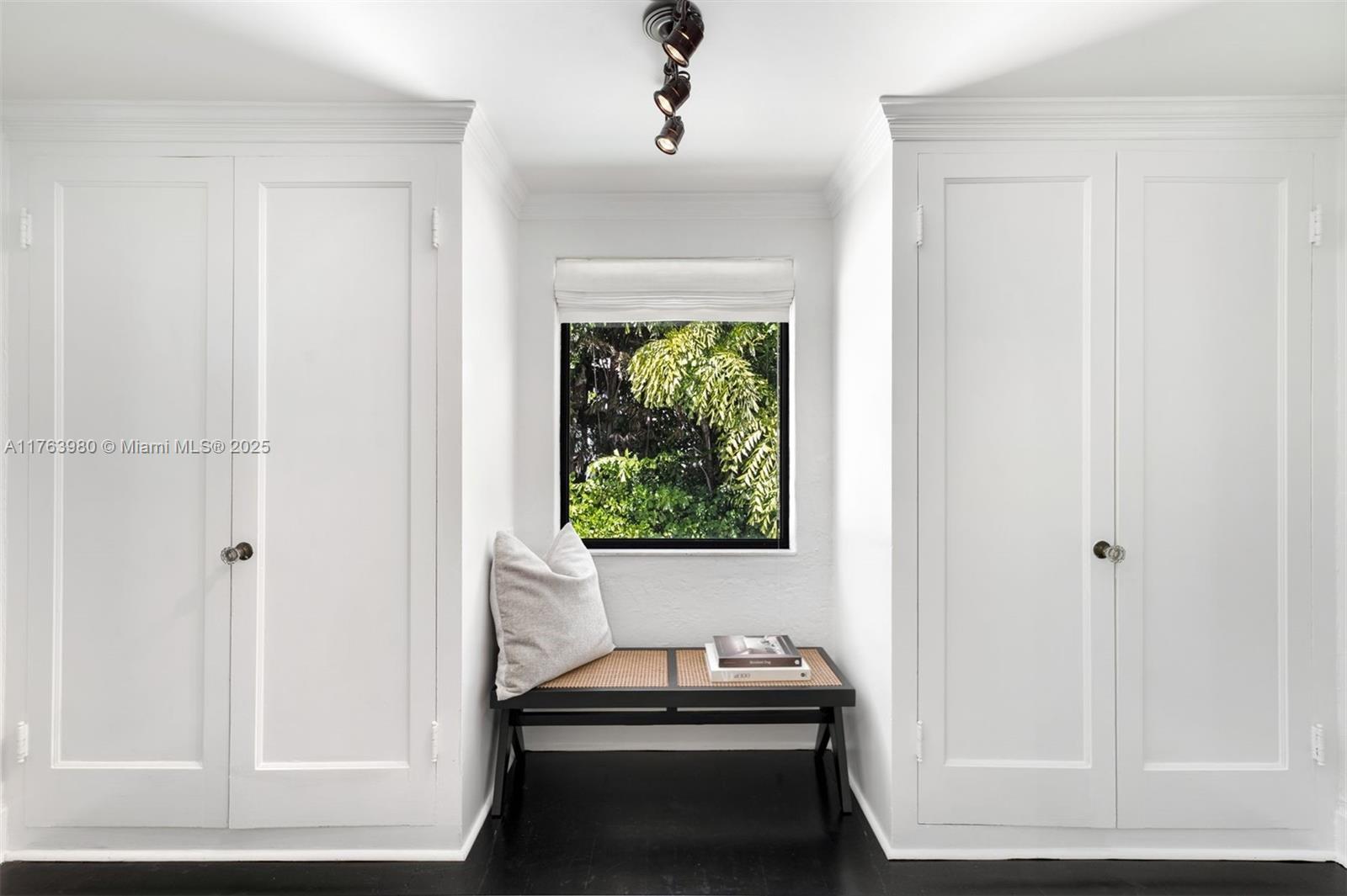 NAUTILUS SUB - Residential Lease